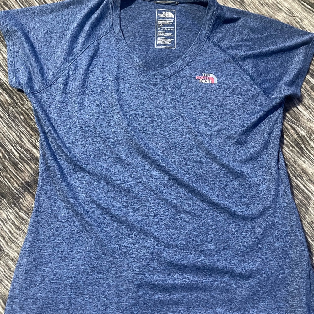 The North Face Women's Blue V-Neck Top size large
